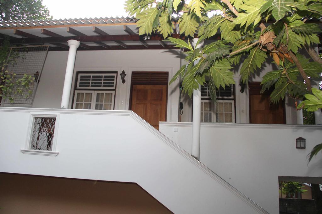 Lionka Guesthouse Mirissa Exterior photo